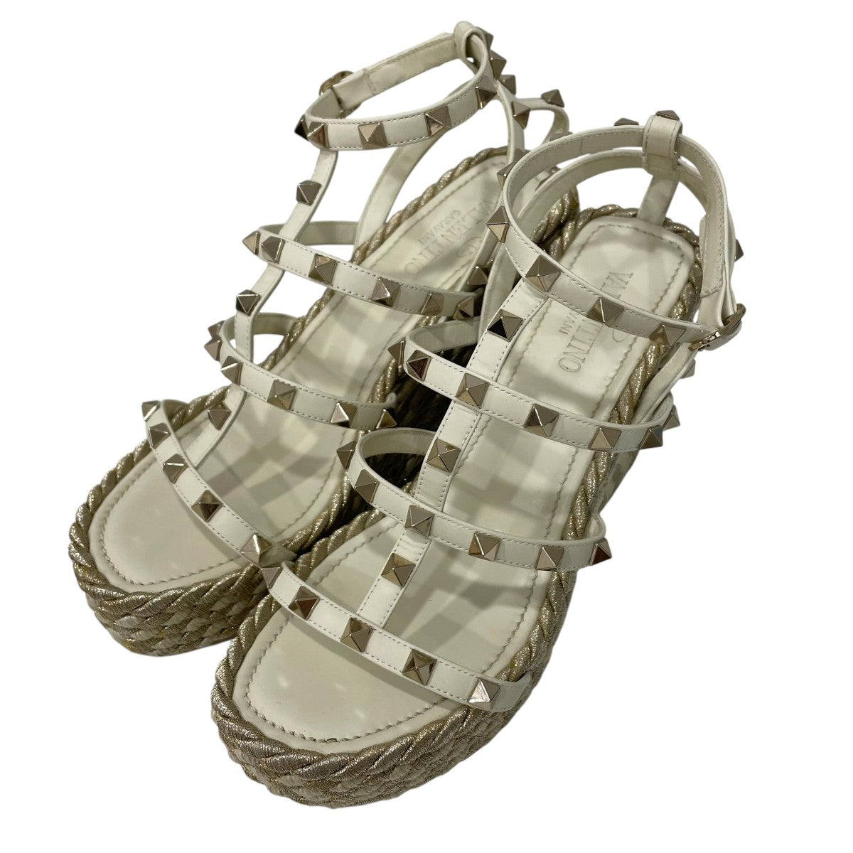 Rock stud wedge sandalsサンダルLA T F95