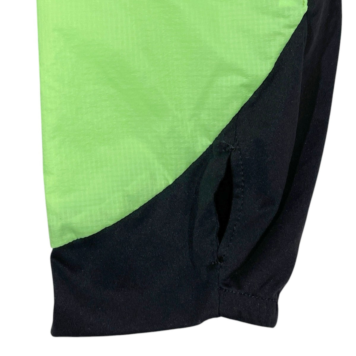 ジップアップ中綿ジャケット VENTRIX Trail Jacket ベントリックストレイルジャケット NY81871