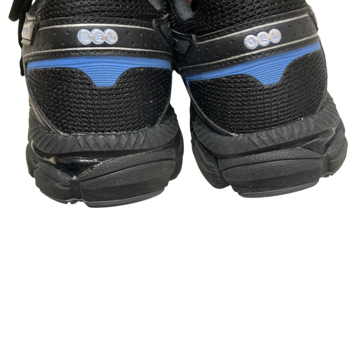 GEL-CUMULUS 16スニーカーF621225