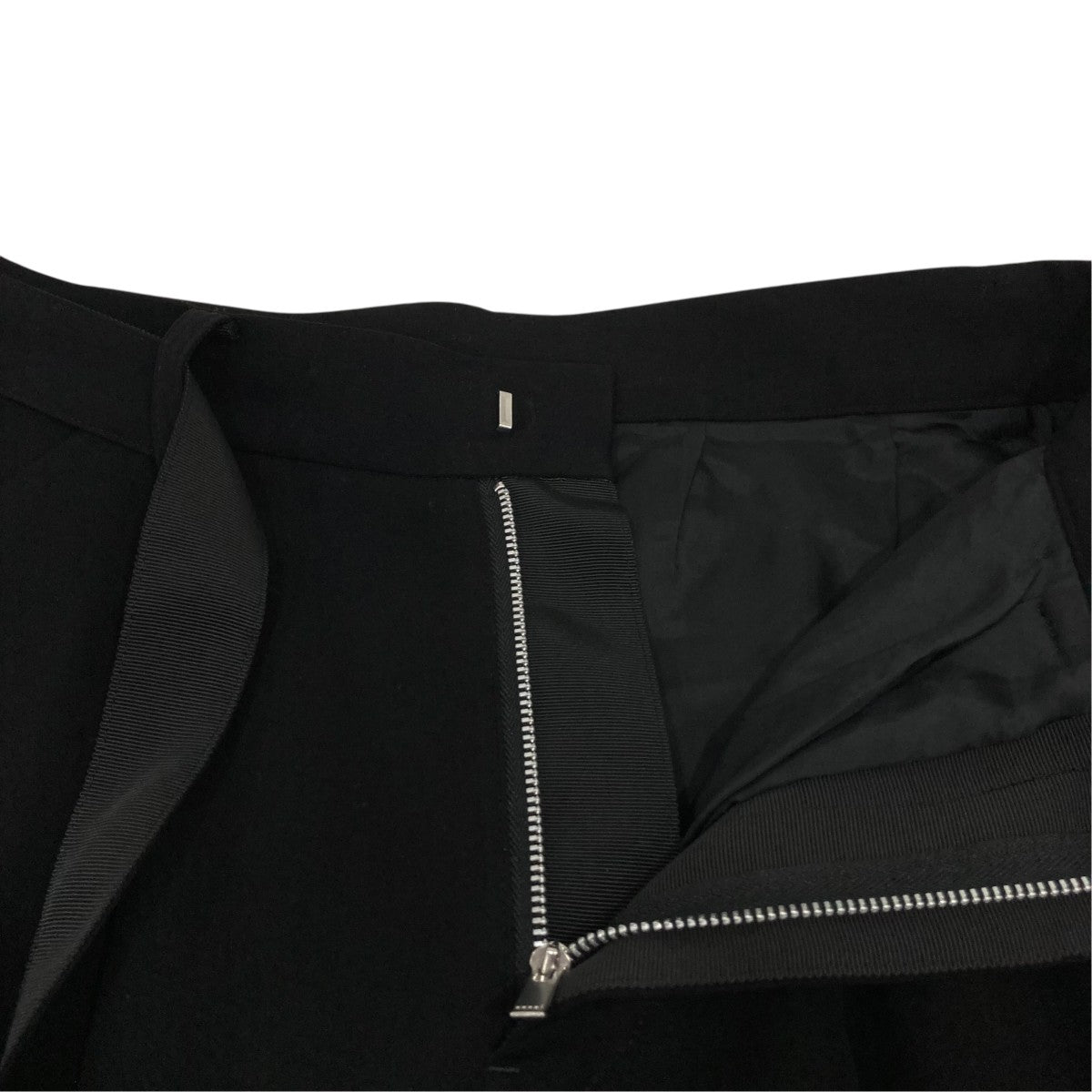 sacai 26AWCrepe Back Satin Pantsスラックス26-08713 古着・中古-3枚目のアイテム画像