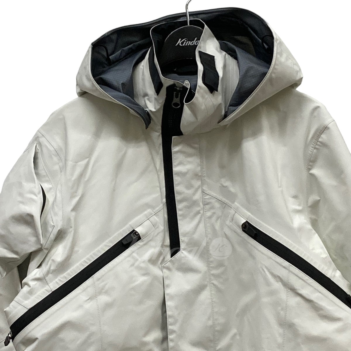 ACRONYM(アクロニウム) 「3L Gore-Tex Pro Interops Jacket」 ナイロンジャケット J1B-GT J1B-GT  ホワイト サイズ S｜【公式】カインドオルオンライン ブランド古着・中古通販【kindal】