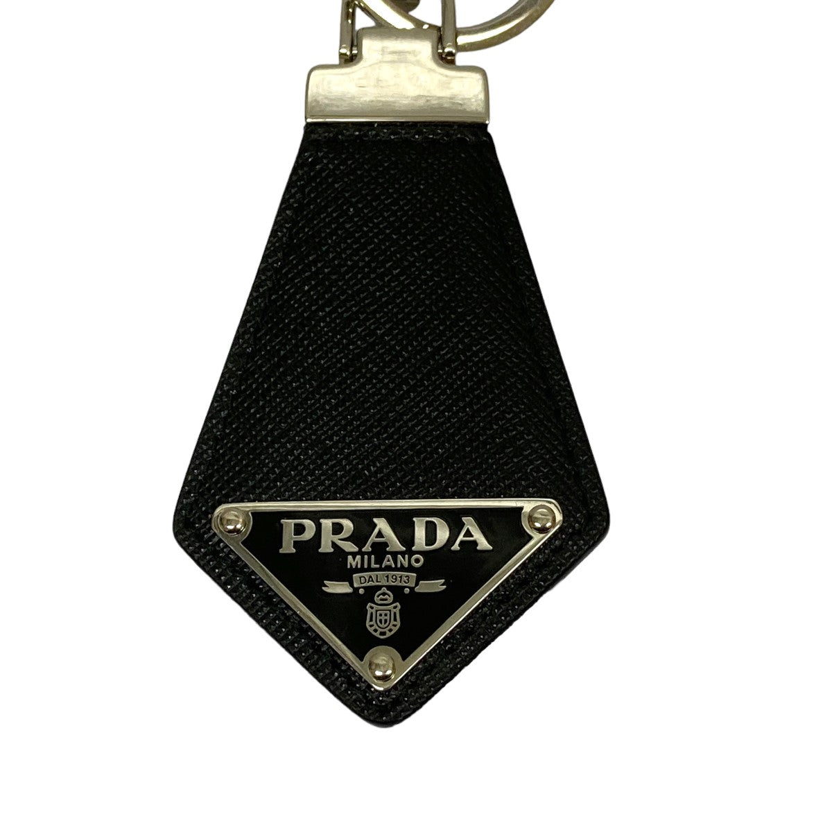PRADA(プラダ) サフィアーノ三角プレート付キーホルダー ブラック 