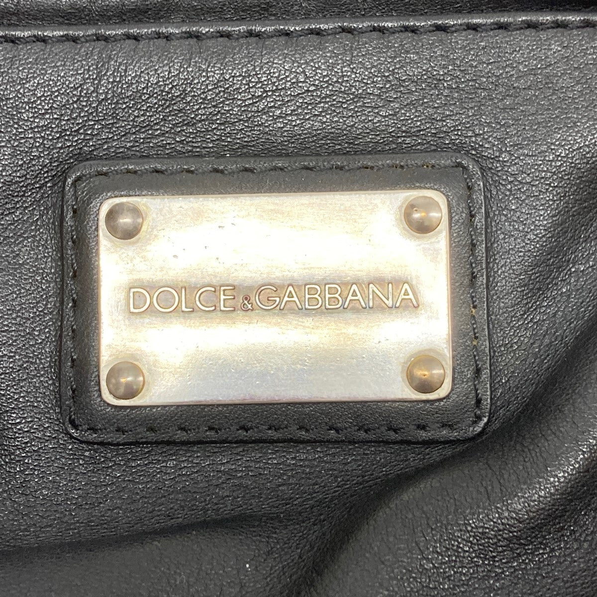 DOLCE ＆ GABBANA(ドルチェアンドガッバーナ) レザーショルダーバッグ 