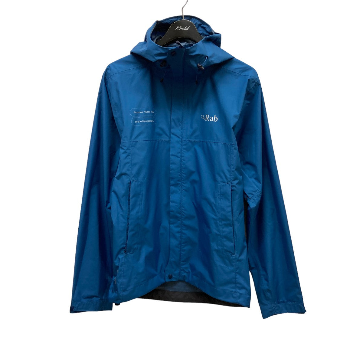 Rab×Rainbow Disco Club Downpour ECO JacketバックプリントマウンテンパーカーQWG-82 QWG-82 ブルー  サイズ M｜【公式】カインドオルオンライン ブランド古着・中古通販【kindal】