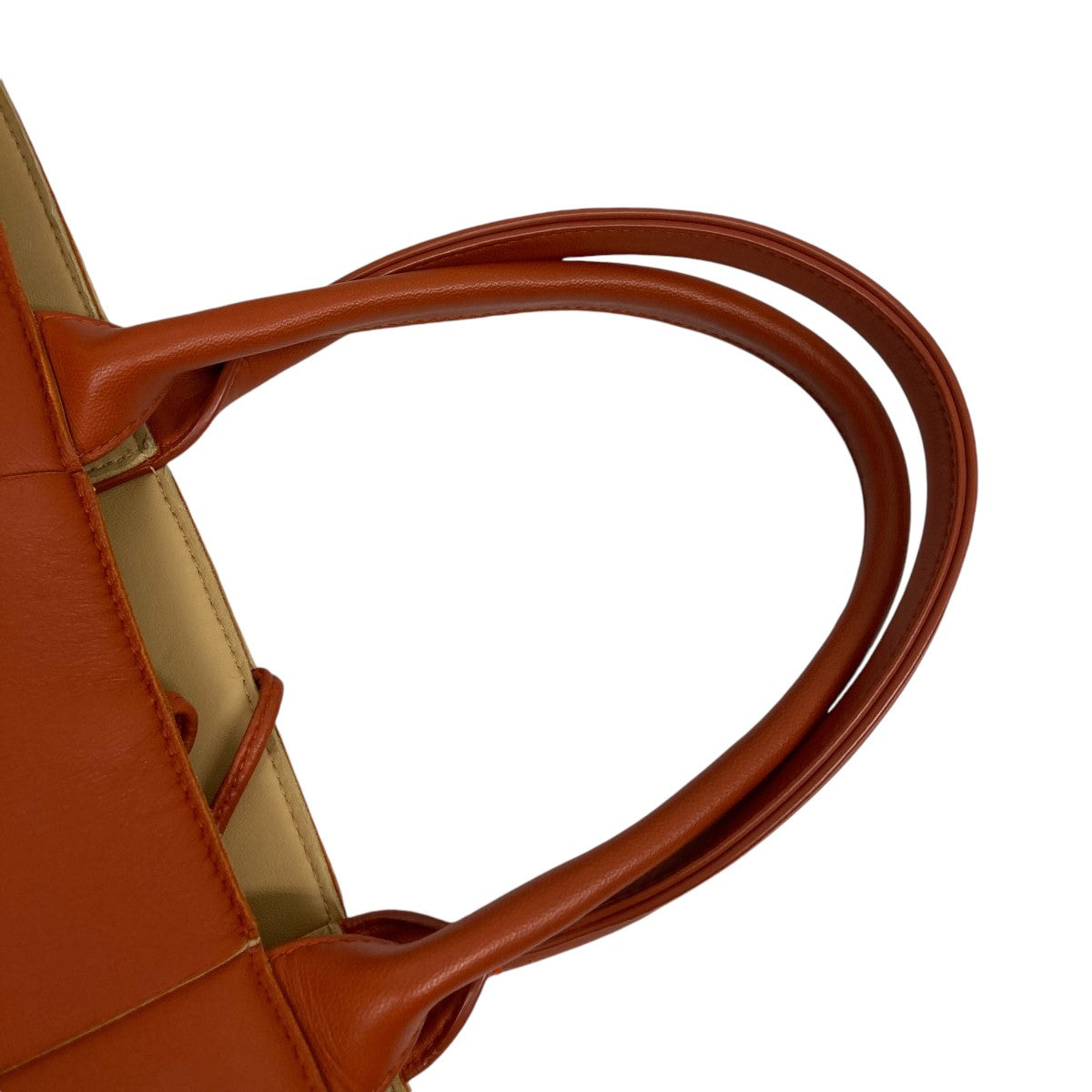 アルコ ミディアムイントレチャートレザートートバッグ