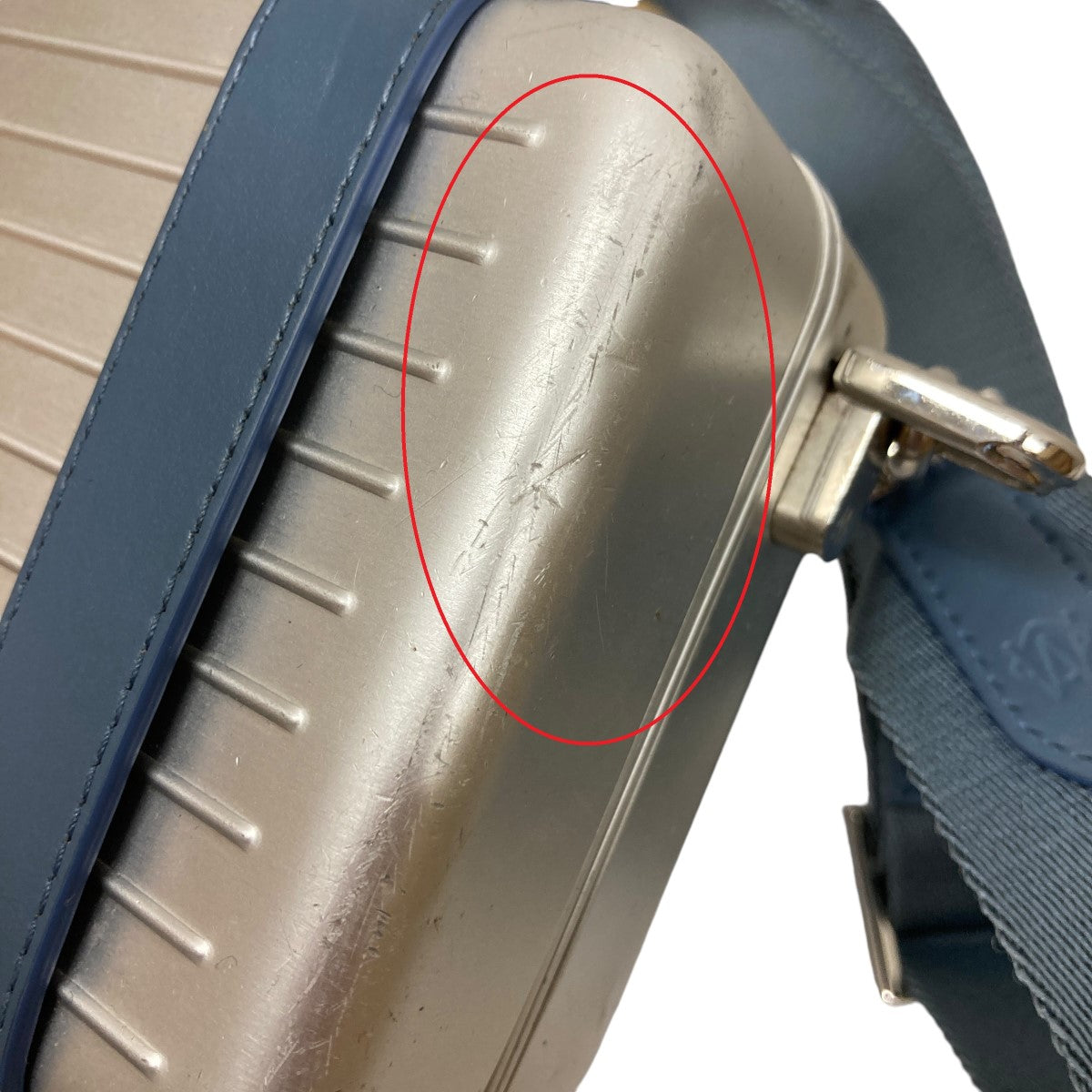 RIMOWA(リモワ) クロスボディバッグ シルバー サイズ ONE SIZE RIMOWA(リモワ) クロスボディバッグ シルバー サイズ ONE SIZE