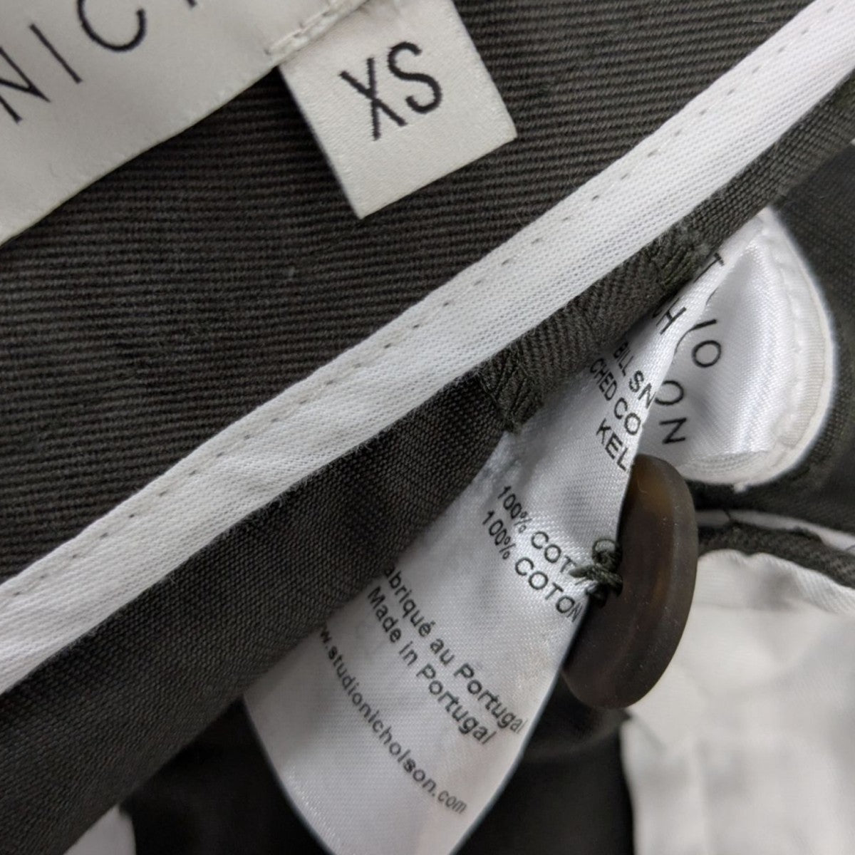 STUDIO NICHOLSON スタジオニコルソン プリーツテーパードパンツ スタジオニコルソンの定番パンツはワイドだけではありません