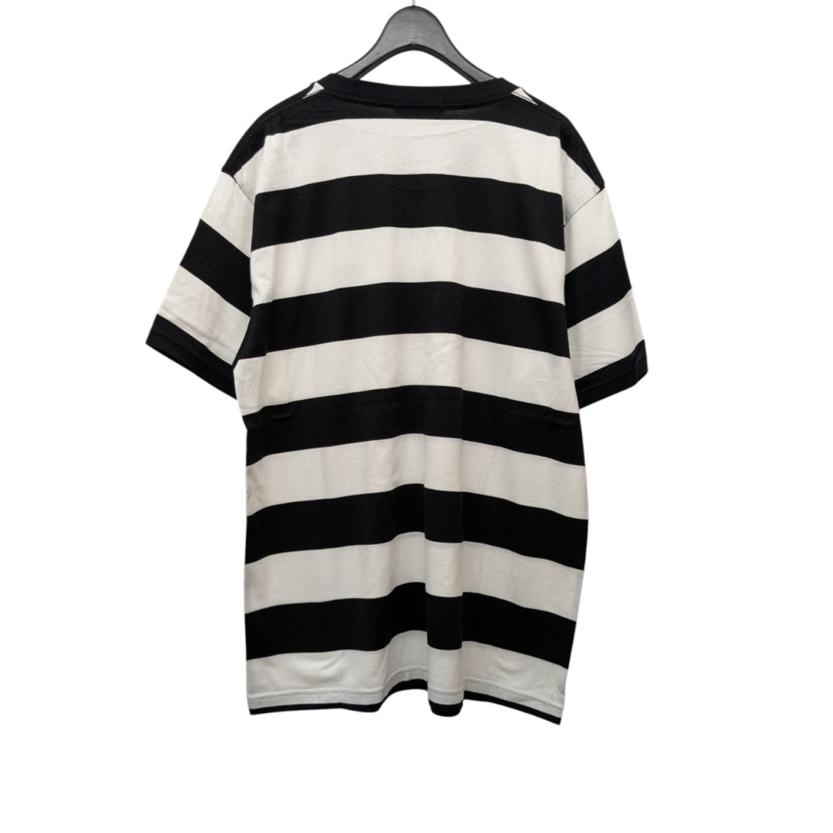 【新品】 ゴッドセレクション カイリー・ジェンナー 入手困難 Tシャツ s 新品】 ゴッドセレクション カイリー・ジェンナー 入手困難 T