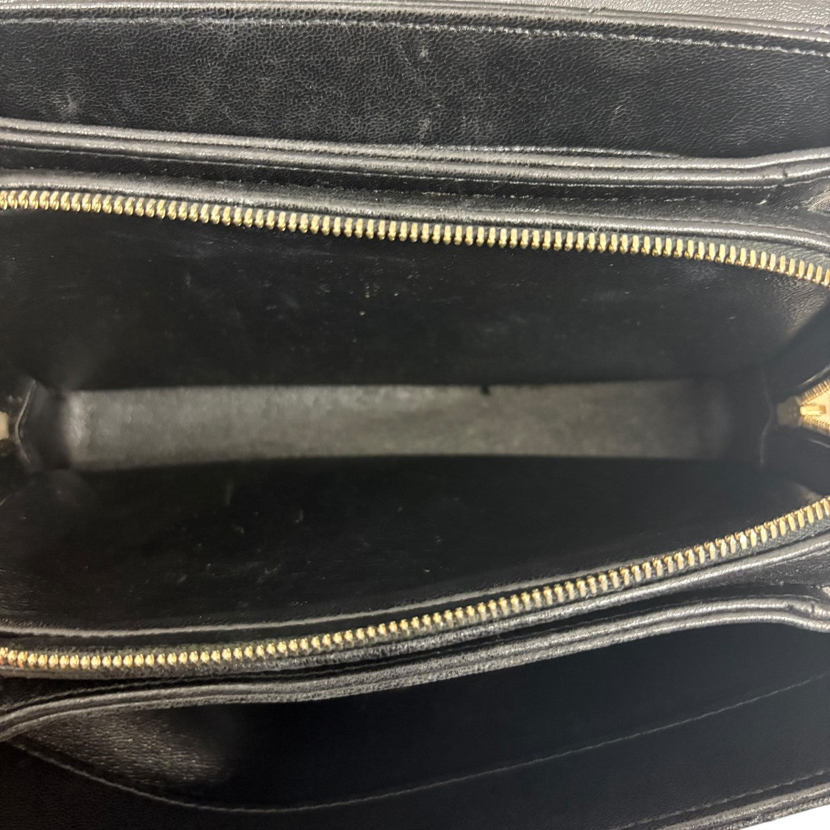 CHANEL(シャネル) VステッチチェーンショルダーバッグA57431