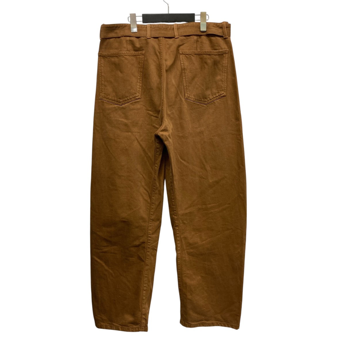 ルメールのTWISTED BELTED PANTS ベルテッドデニムパンツです。 LEMAIRE 古着・中古 ボトムス アイテム