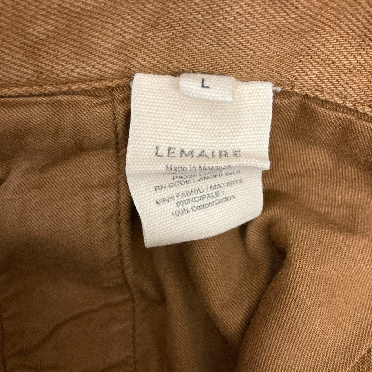 ルメールのTWISTED BELTED PANTS ベルテッドデニムパンツです。 LEMAIRE 古着・中古 ボトムス アイテム