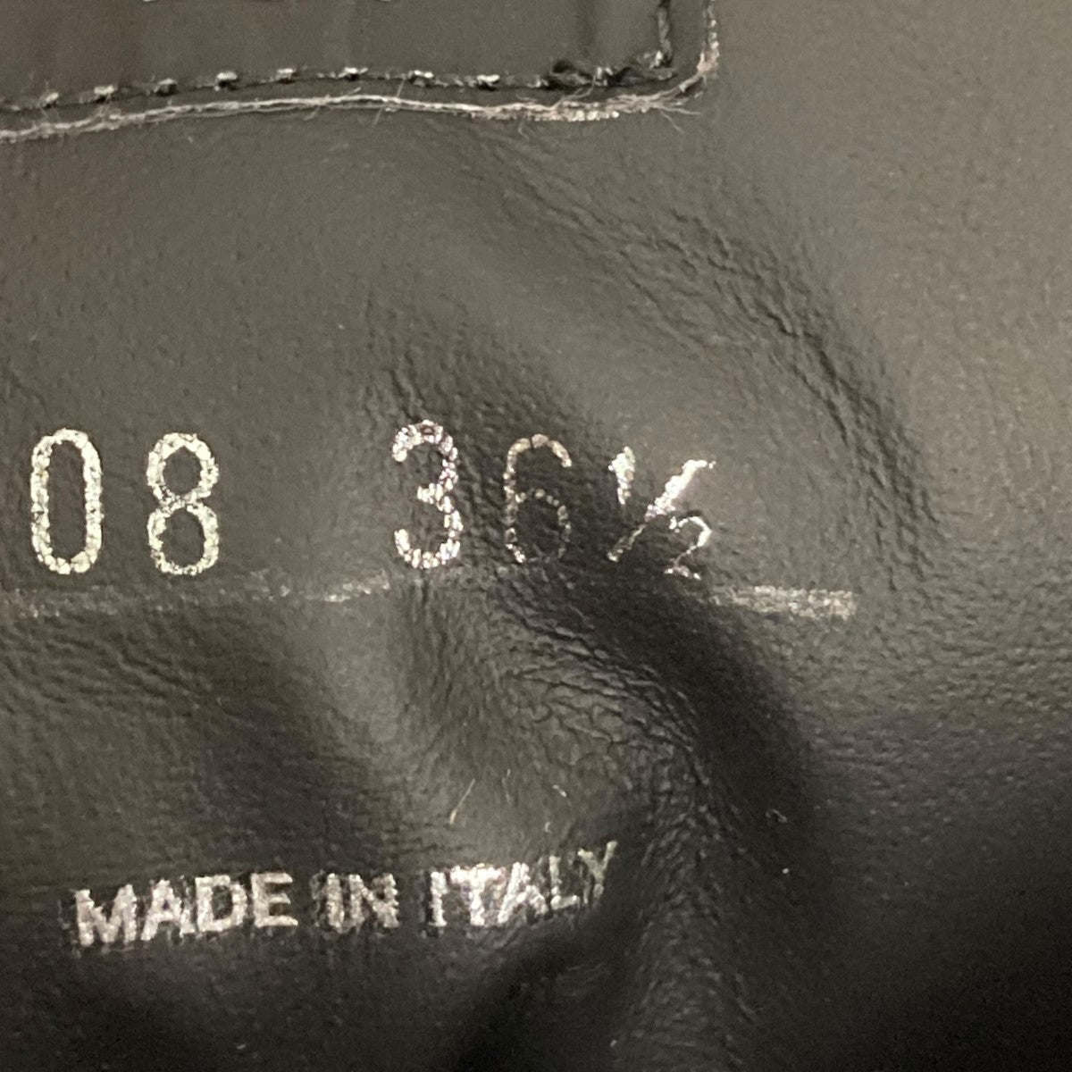 PRADA(プラダ) 三角プレート付サイドジップブーツ ブラック