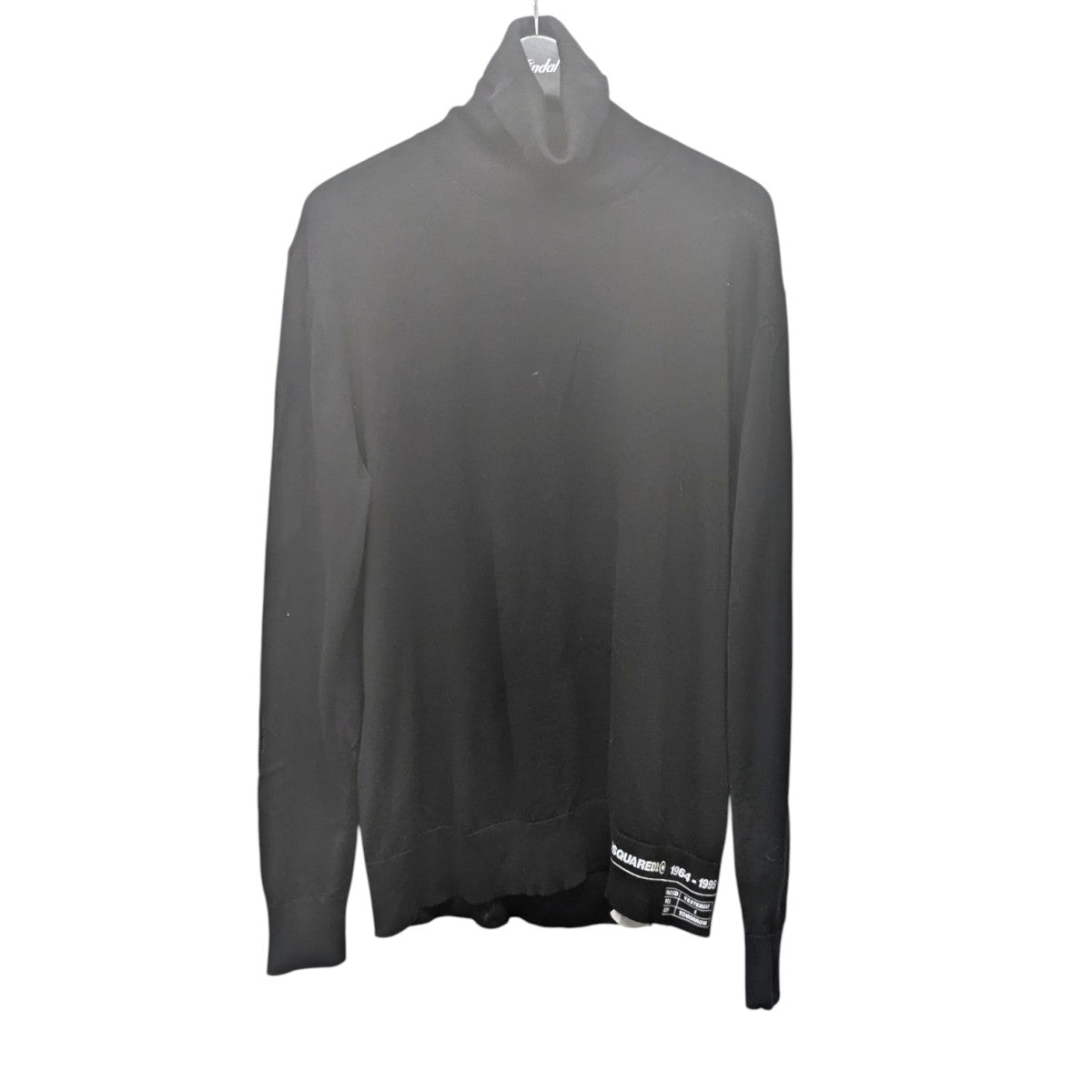 DSQUARED2(ディースクエアード) ロゴタートルネックニットS74HA1169