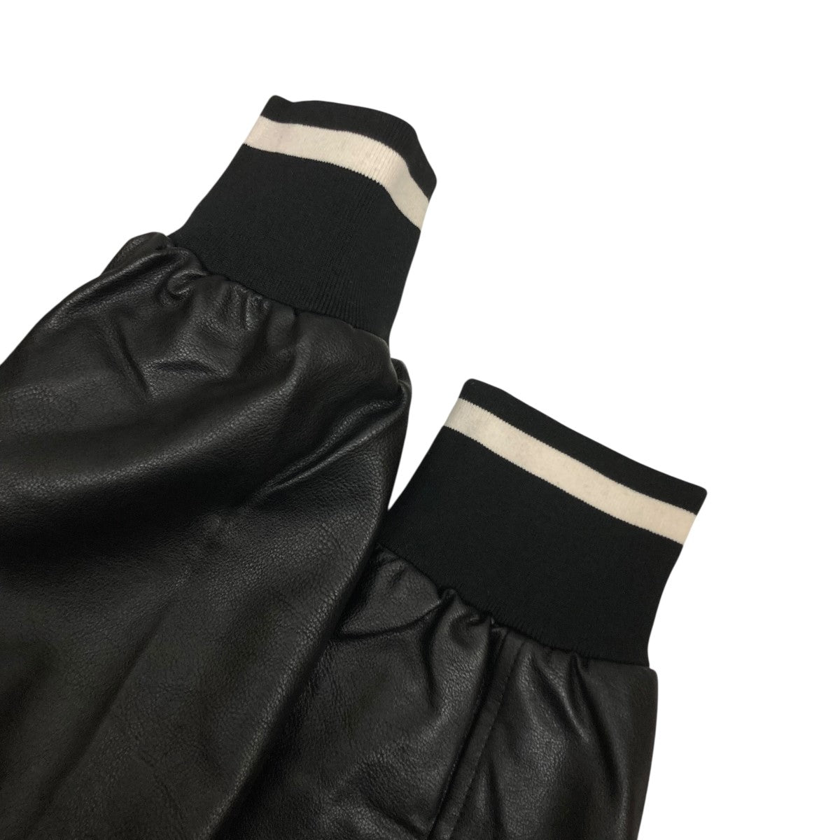 限定店舗のみ　GAP オーバーサイズ スタジャン ブラック　完売品　L セール】オーバーサイズ ハートロゴ ビッグシルエット ルーズ