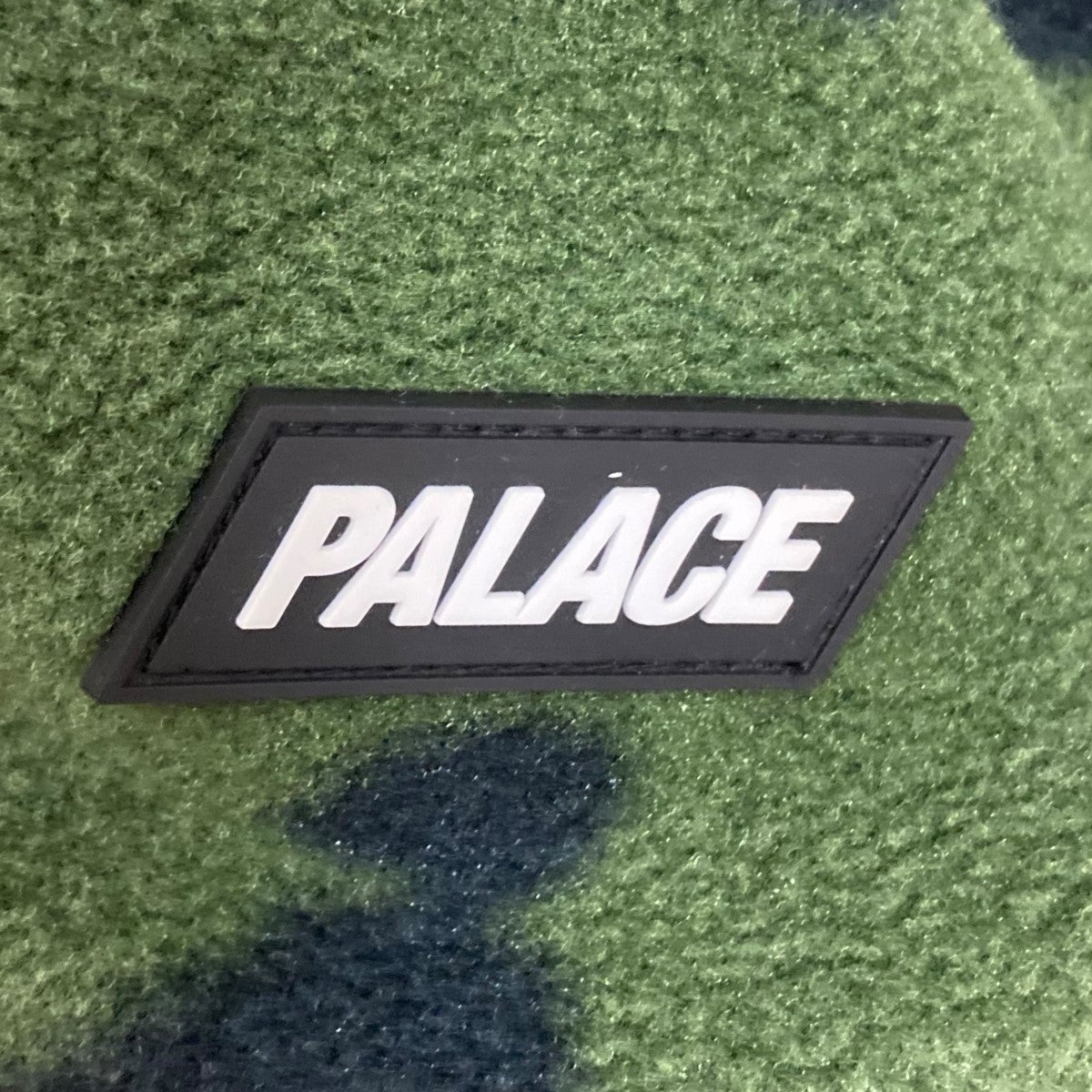 PALACE(パレス) POLARTEC PEAKED FACE WARMERカモ柄フリースキャップ