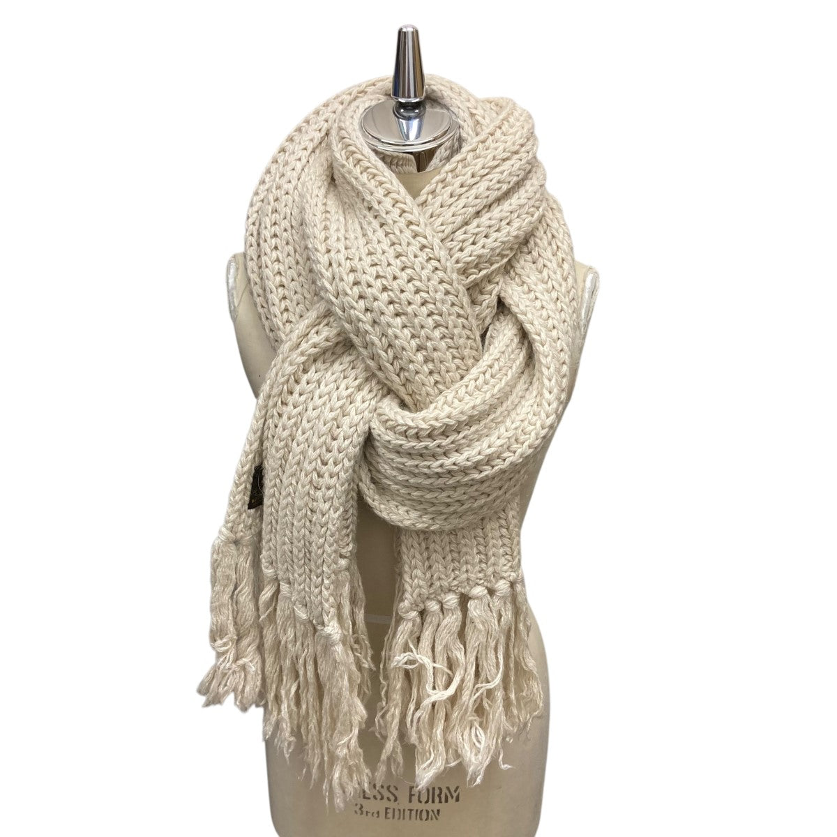 BATONER(バトナー) Goods FRINGE MUFFLER LONGケーブルニットマフラー