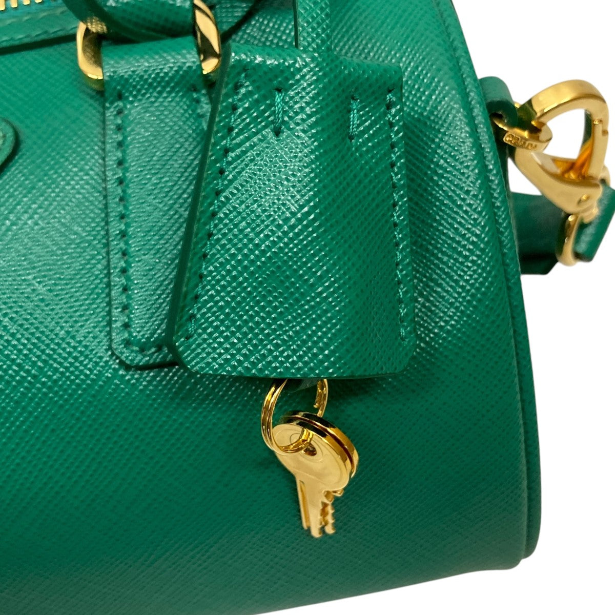 プラダ ショルダーバッグ サフィアーノ×ナイロン ベルト グリーン系 PRADA プラダ ショルダーバッグ 斜め掛け ブラック ナイロン