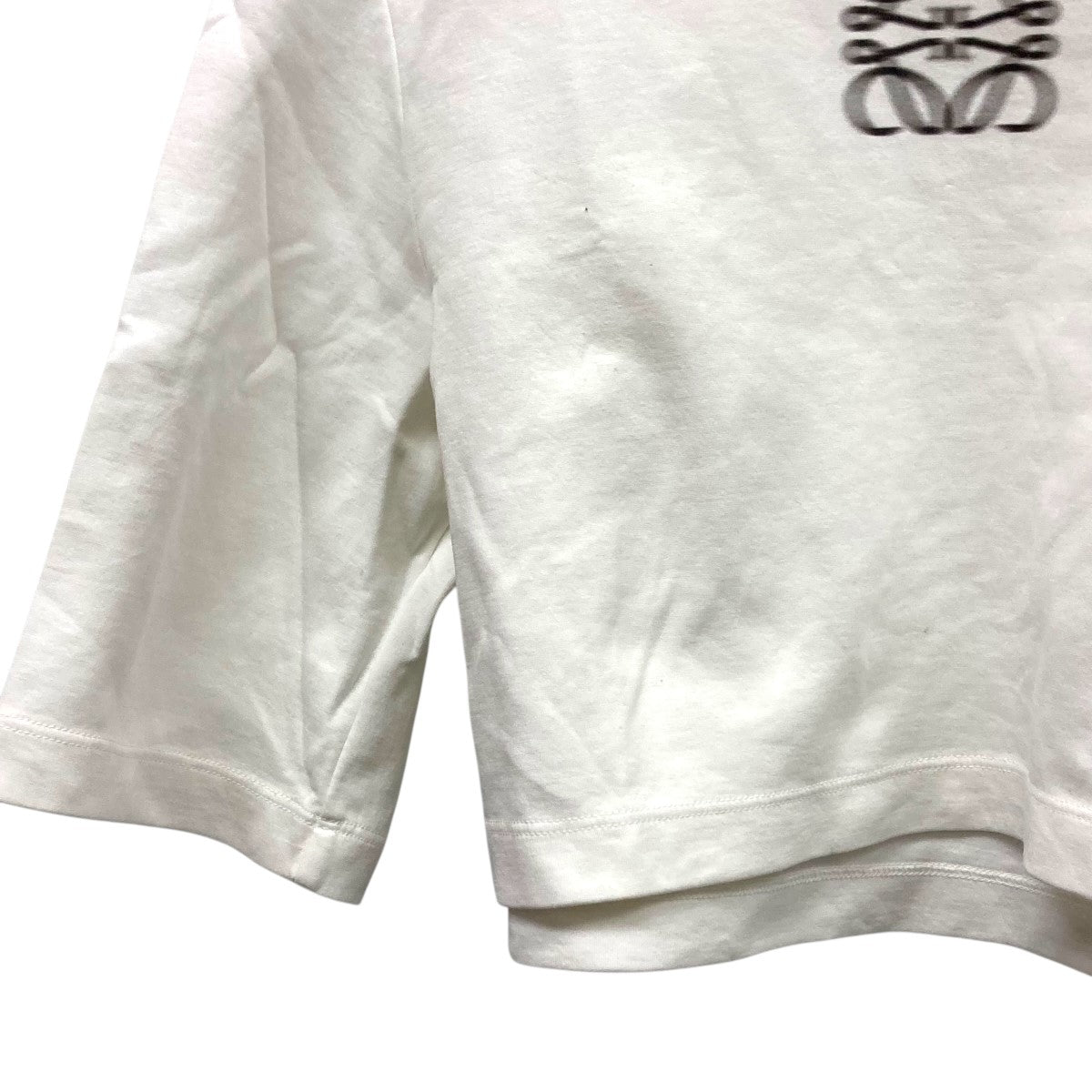 LOEWE(ロエベ) アナグラムプリントクロップドTシャツS540Y22X43