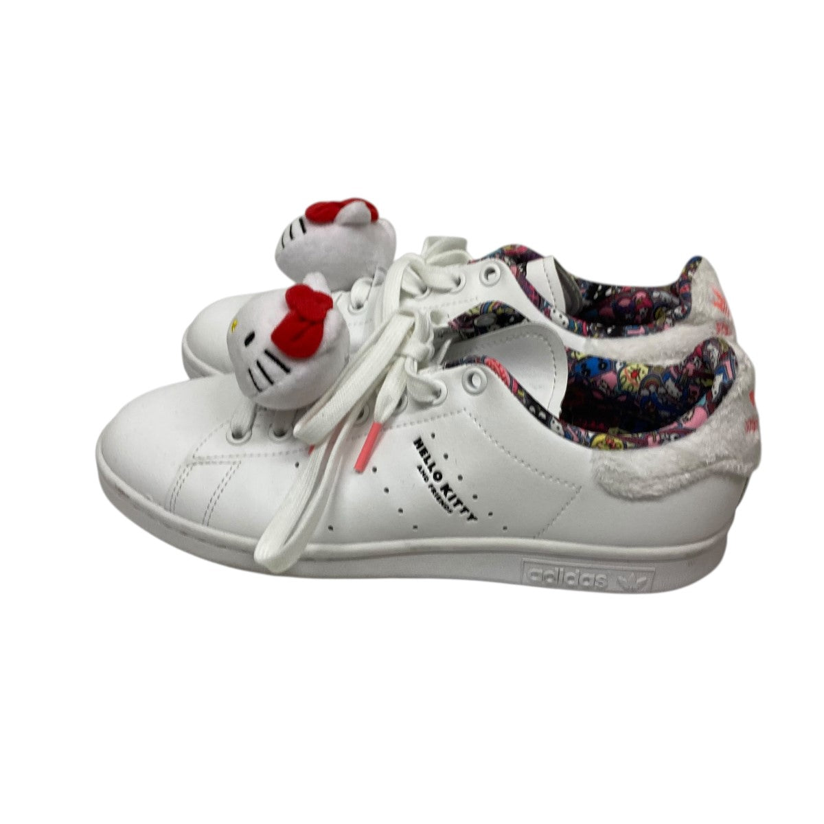 adidas×Sanrio キティちゃんローカットスニーカーHP9656 HP9656