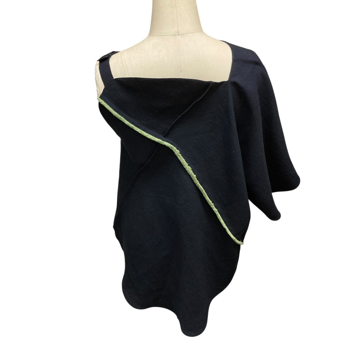 ISSEY MIYAKE 132．5 QUADRANT CYCLEアシンメトリーブラウスIL51FJ361 古着・中古-2枚目のアイテム画像