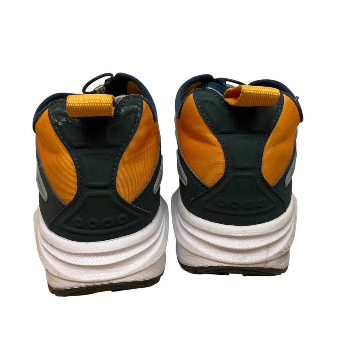 WMNS AIR MAX SNDRスニーカーHJ8080-700