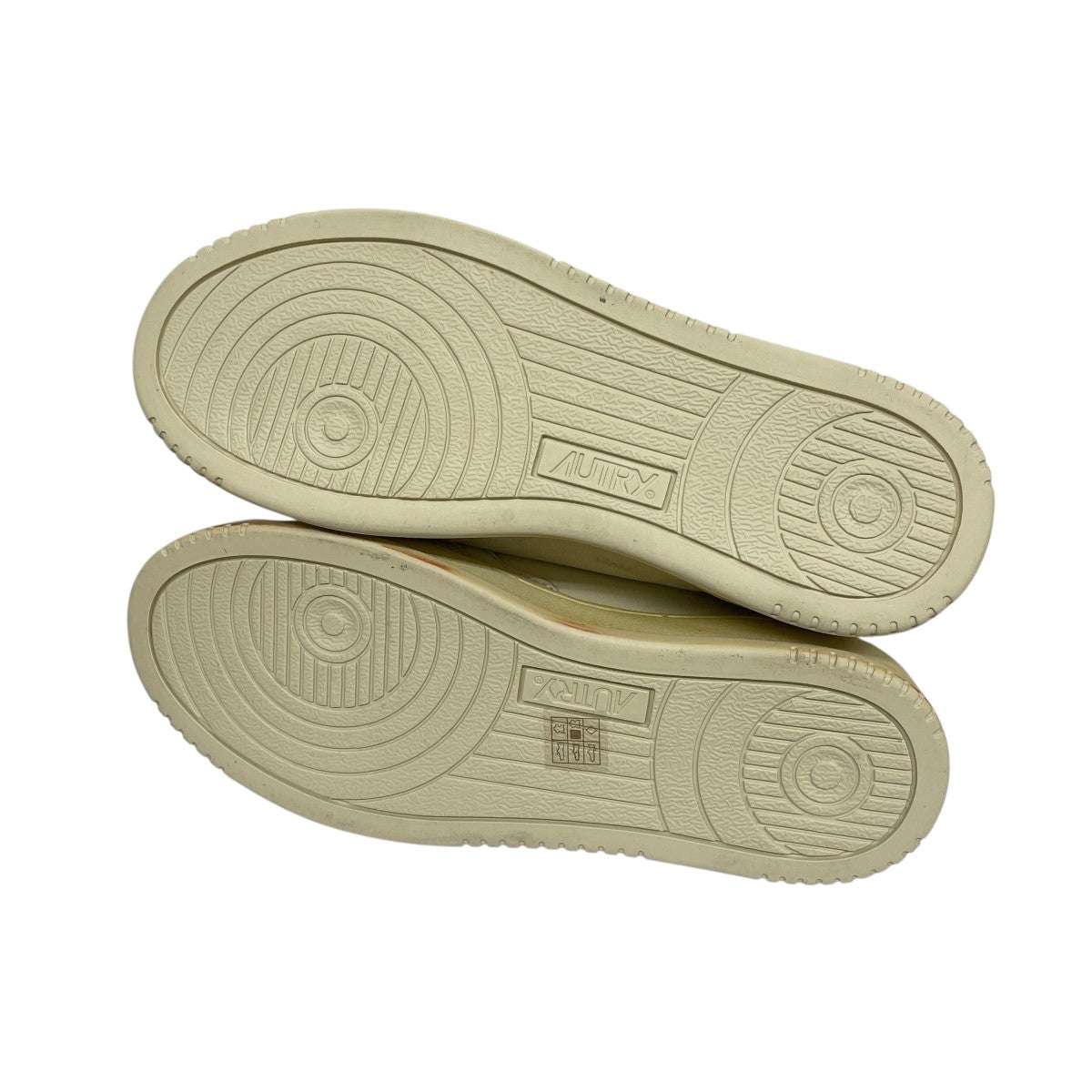MEDALIST LOW SUPER VINTAGE SNEAKERS IN WHITE SCRUBBED LEATHERスニーカー