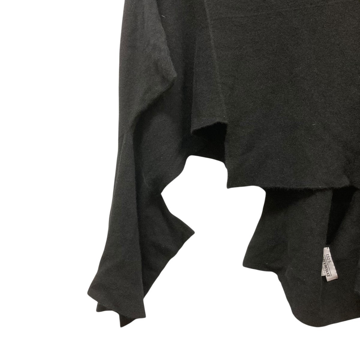 132 5． ISSEY MIYAKE(イチサンニーゴーイッセイミヤケ