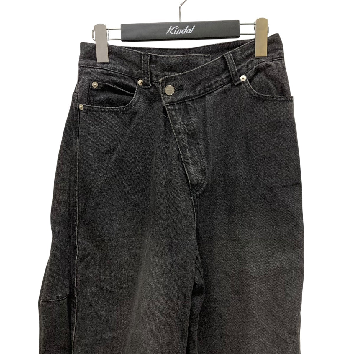 パンツ OVER WAIST SWITCHING DENIM 25 Ameri（アメリ）の「OVER WAIST SWITCHING DENIM（デニムパンツ