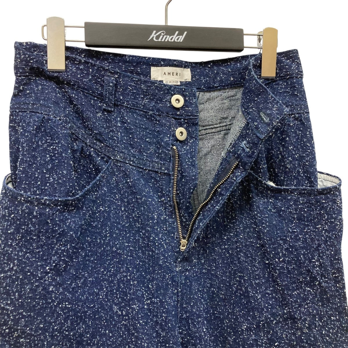 パンツ MEDI SCRATCH OVAL WIDE DENIM Ameri（アメリ）の「MEDI SCRATCH OVAL WIDE DENIM（デニム