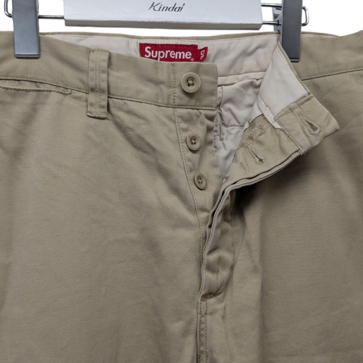 Supreme ベージュ チノパン 中古・古着通販】SUPREME (シュプリーム) チノパン ベージュ