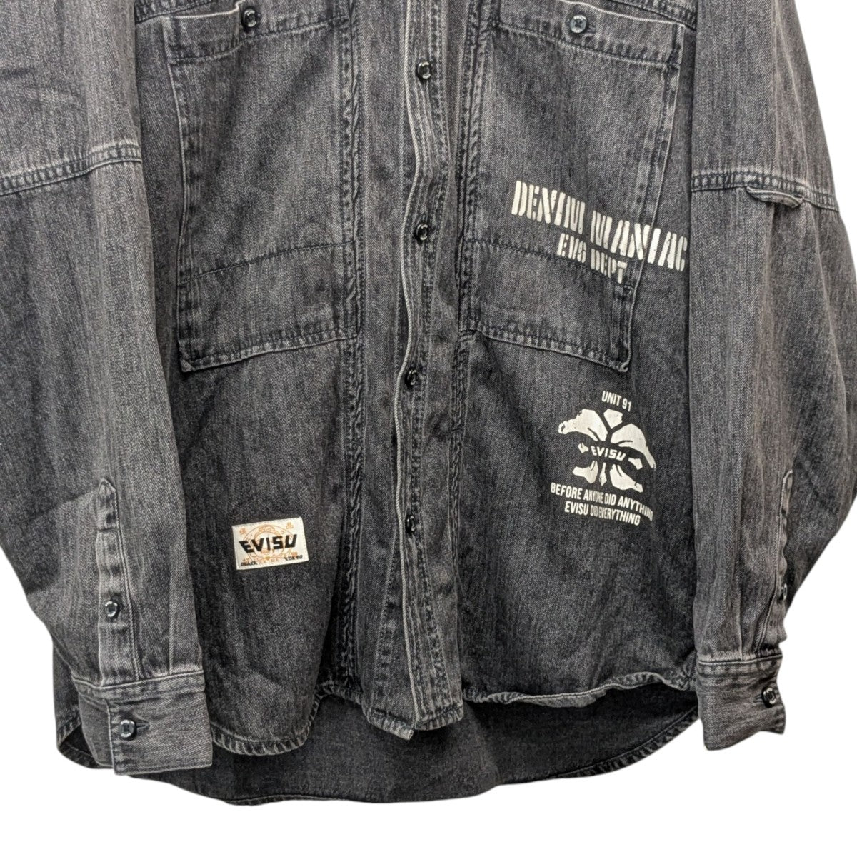 EVISU(エヴィス) 家紋プリントとロゴ刺繍のルーズフィットデニム