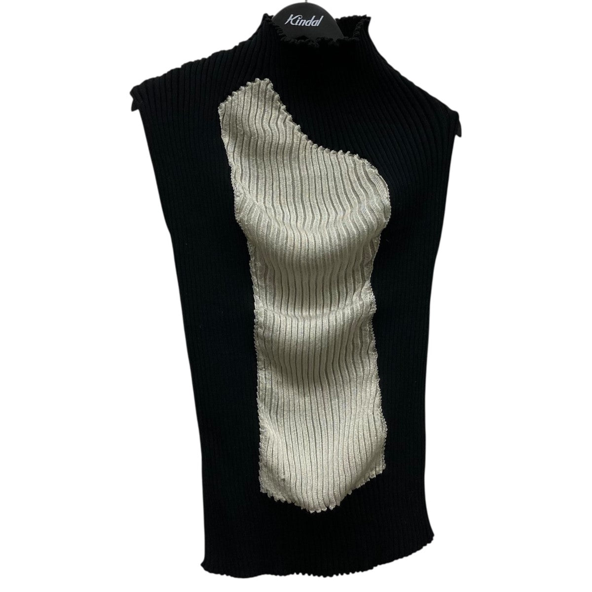 イッセイミヤケオムプリッセ HOMME PLISSE ISSEY MIYAKE RECTANGLE T-SHIRT プリーツカットソー HP41JK2 HOMME PLISSE ISSEY MIYAKE（オムプリッセイッセイミヤケ）中古
