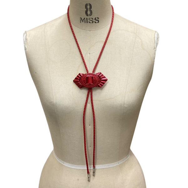 TOGA PULLA(トーガプルラ) Motif leather loop tieループタイ レッド