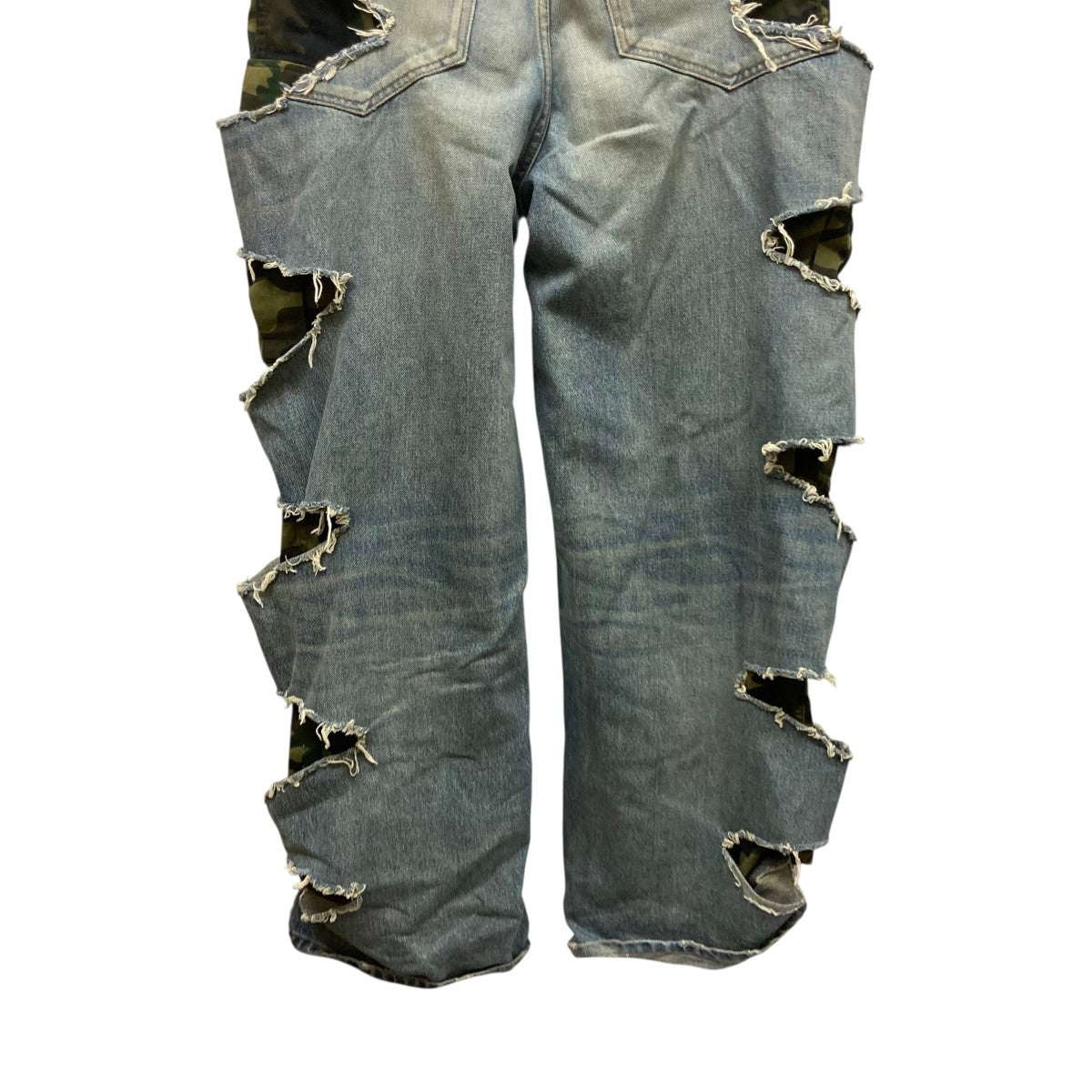 BALENCIAGA(バレンシアガ) 21AWCamouflage Layered Distressed Denim