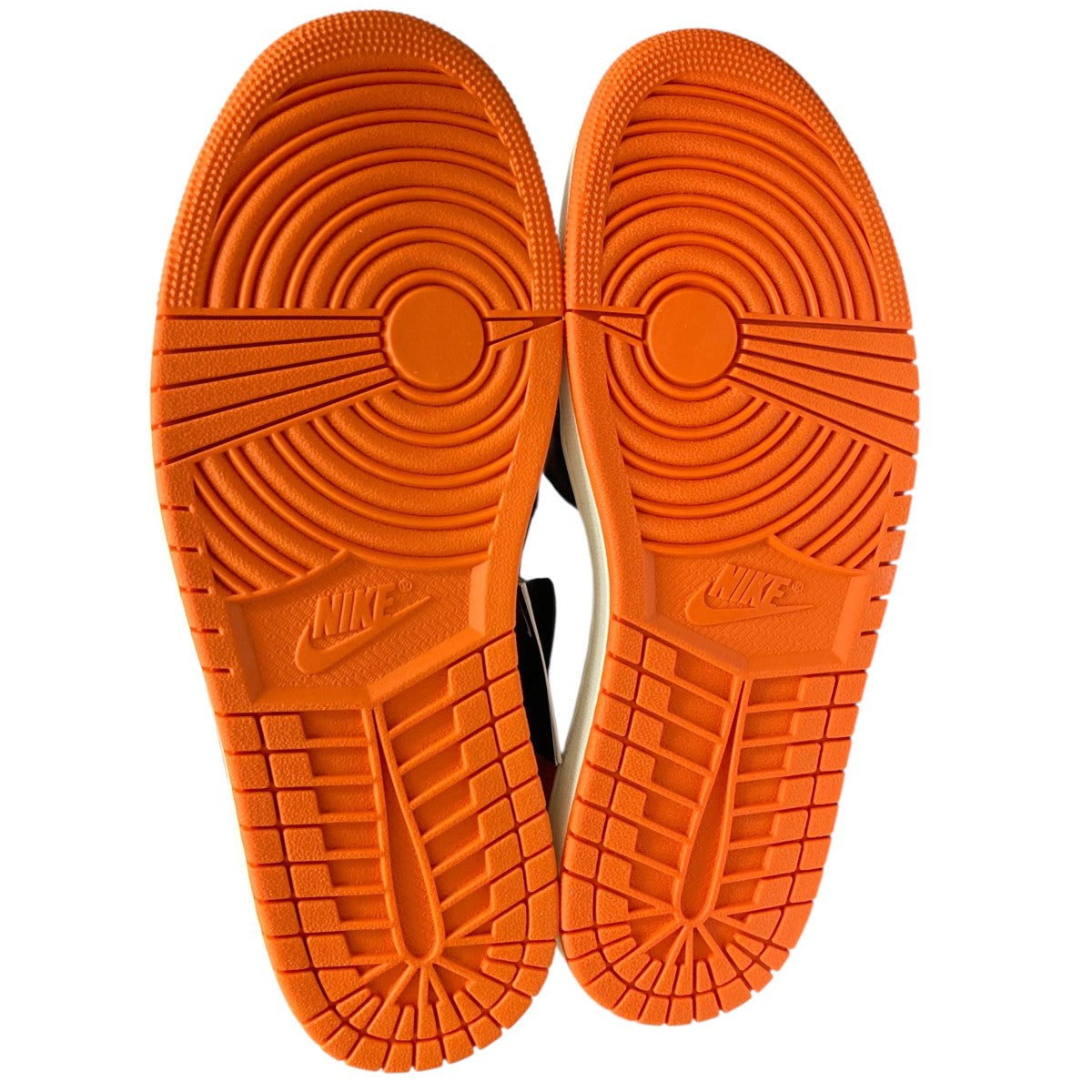 NIKE 「Air Jordan 1 Retro High OG Shattered Backboard」ハイカットスニーカーDZ5485-008 古着・中古-5枚目のアイテム画像
