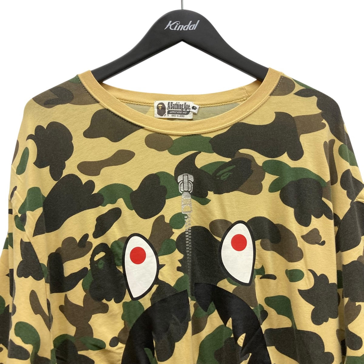 A BATHING APE(アベイシングエイプ) CAMO SHARK TEEカモ柄シャークT