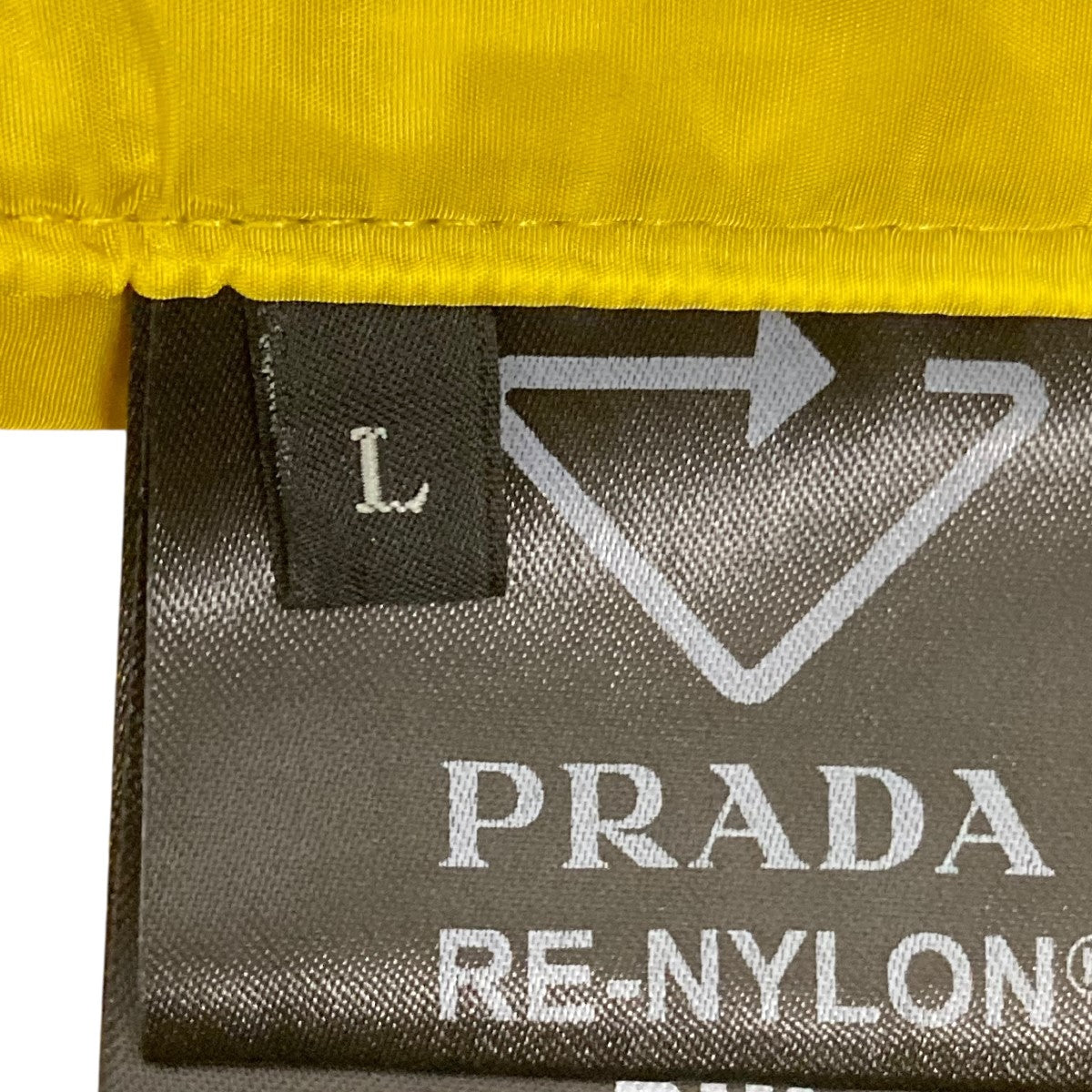 PRADA(プラダ) RE-NYLON三角プレートハーフパンツSPH153 SPH153