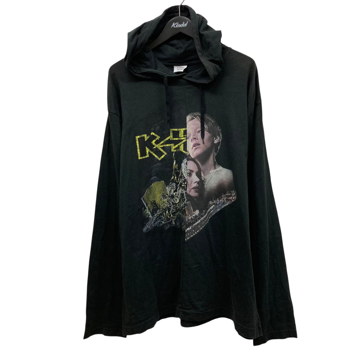VETEMENTS(ヴェトモン) GOTHIC LOGO LONG SLEEVEアームデザイン