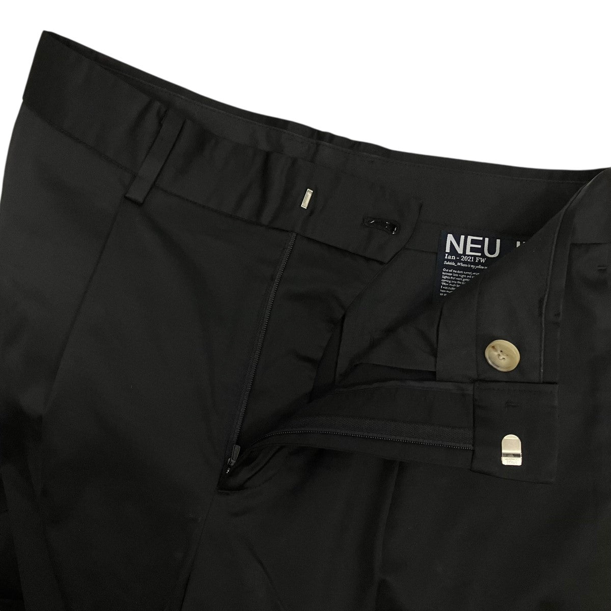 NEU-IN 裾ボタンデザインパンツ 古着・中古-3枚目のアイテム画像