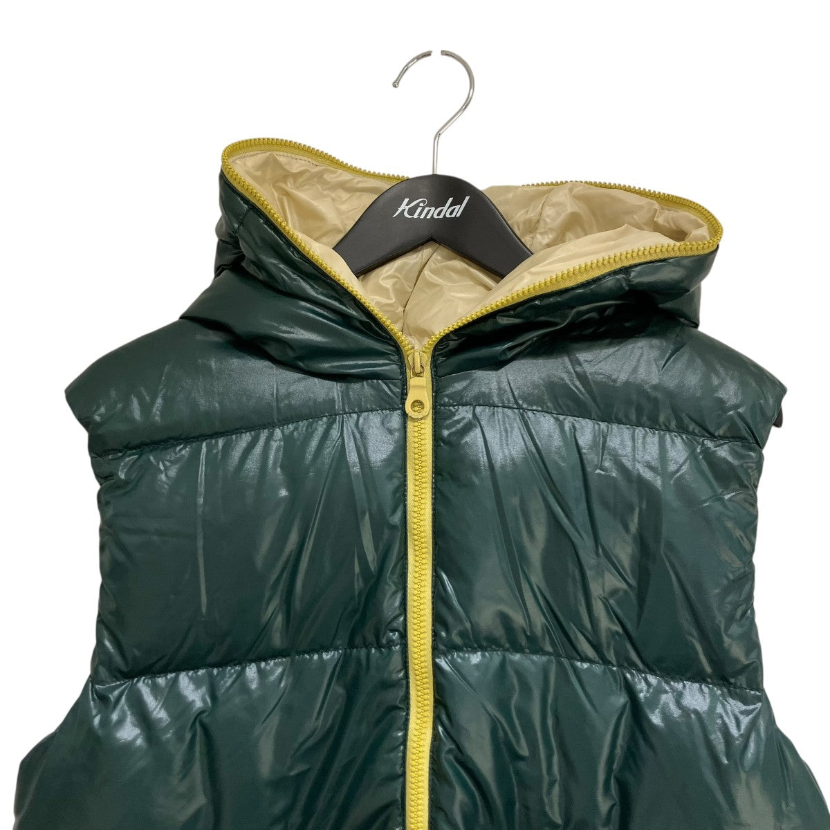 フーデットダウンベスト