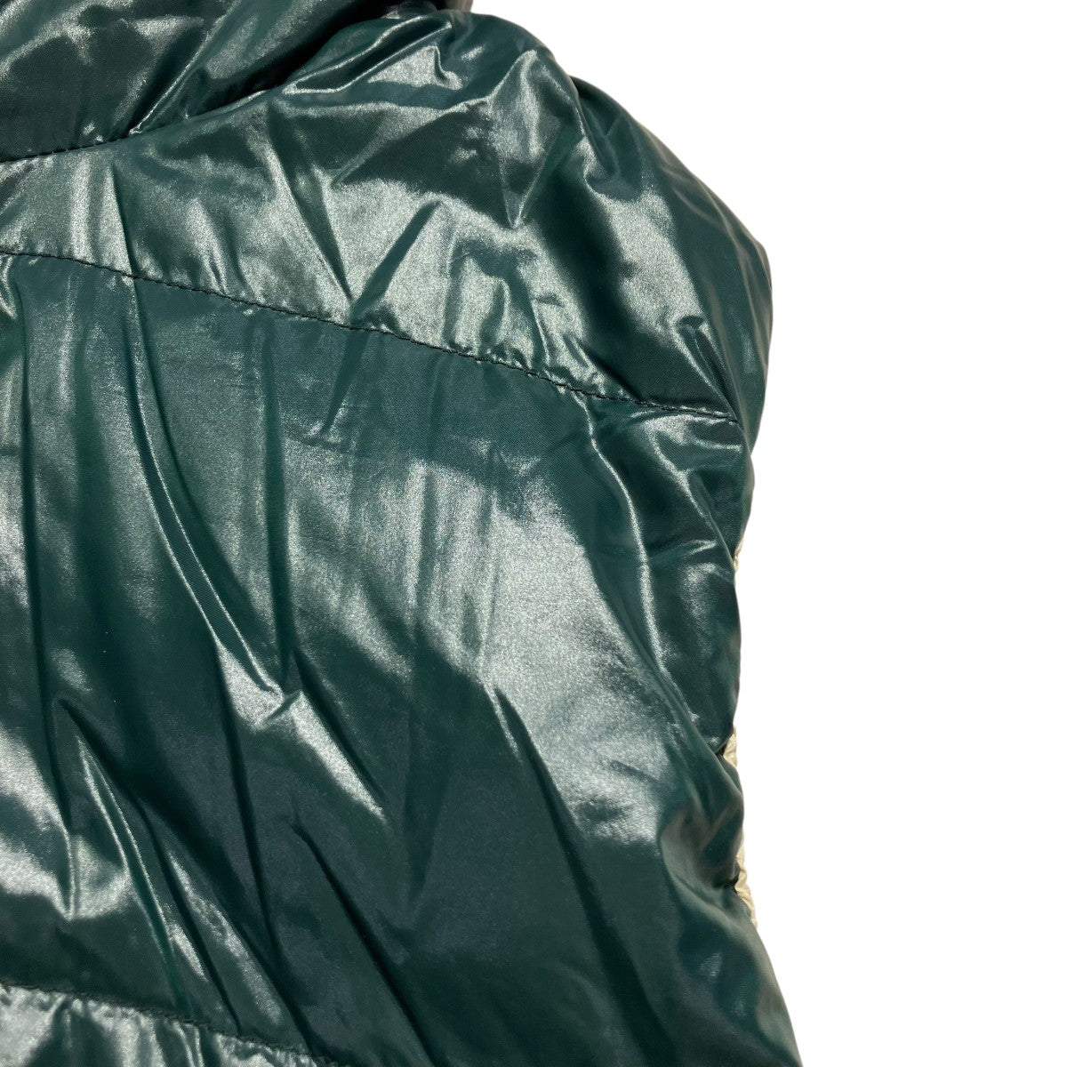 フーデットダウンベスト