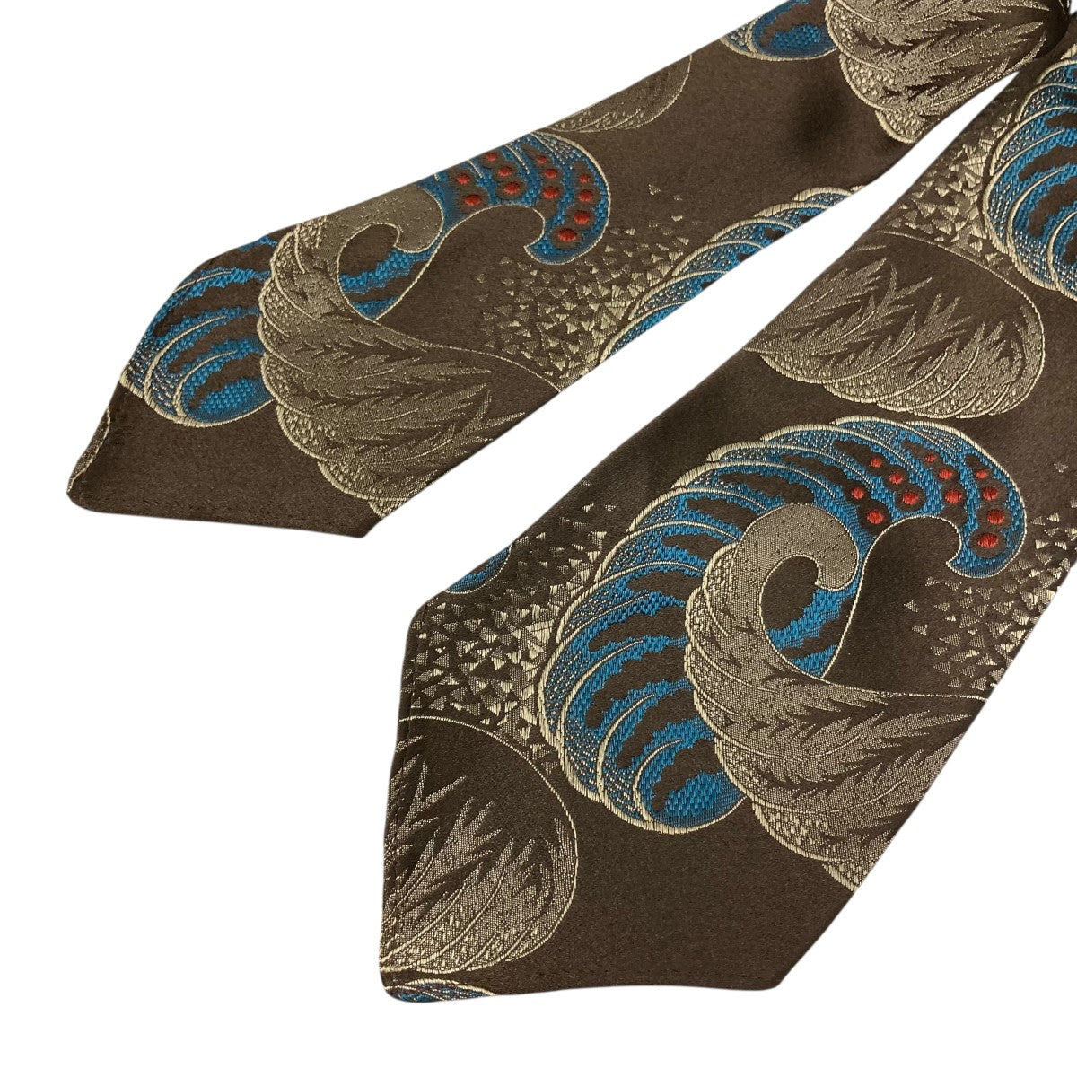 総柄ネクタイ