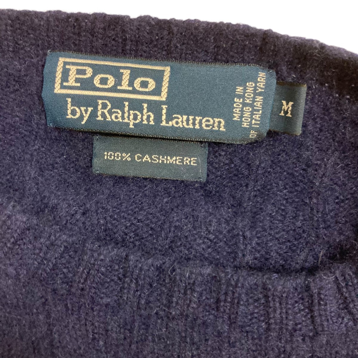 ケーブル柄クルーネックカシミヤニット