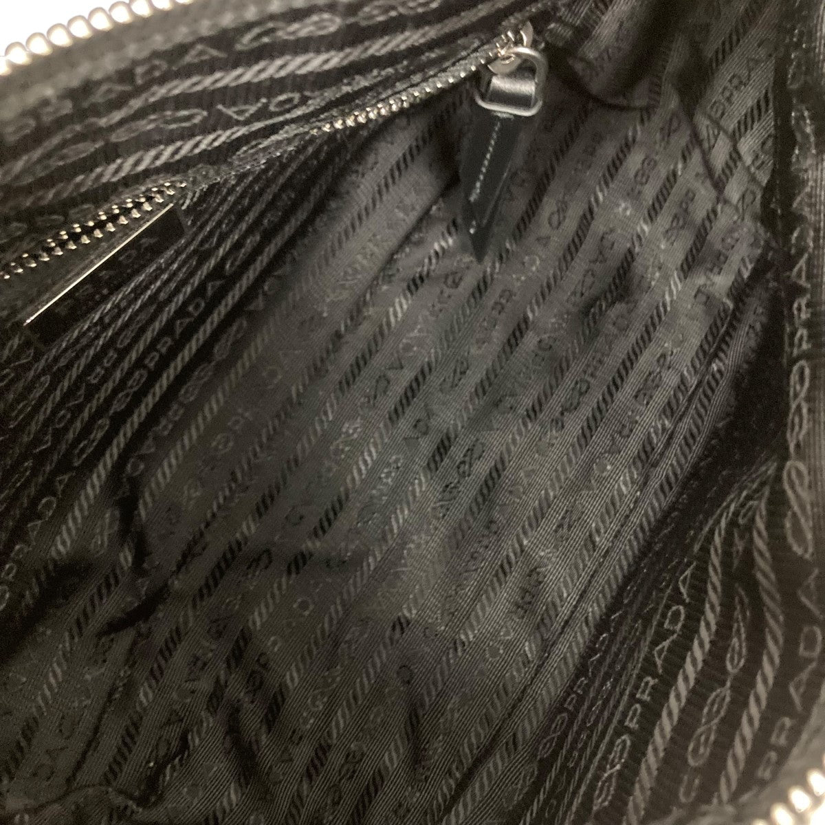 PRADA(プラダ) スタッズショルダーバッグ 製造番号なし(RFID対応品