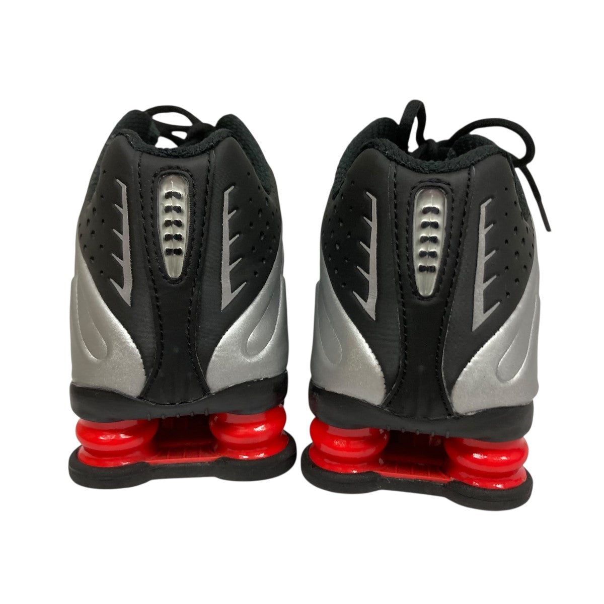 R4 W SHOXスニーカーAR3565-011