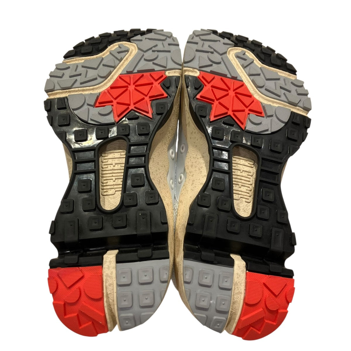 ローカットスニーカーGU-RE01