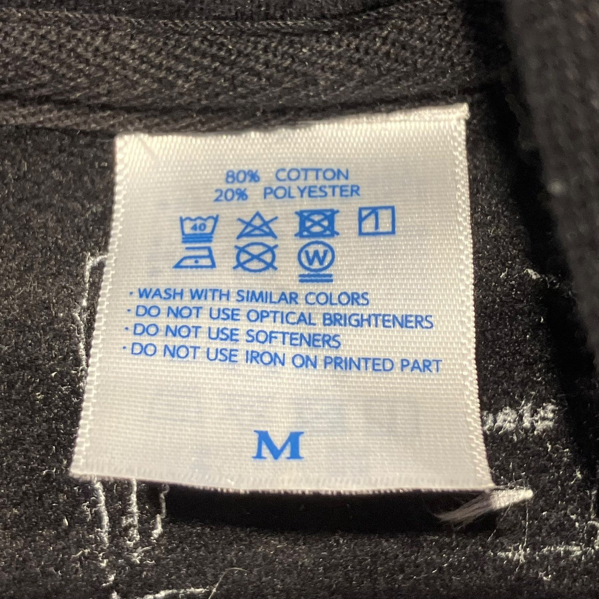 ジップアップパーカー