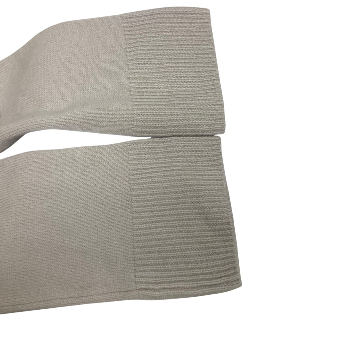 フォクシーニューヨーク カシミヤ混 ウールペプラムニット グレー 近年モデル フォクシーニューヨーク カシミヤ混 ウールペプラムニット グレー 近年