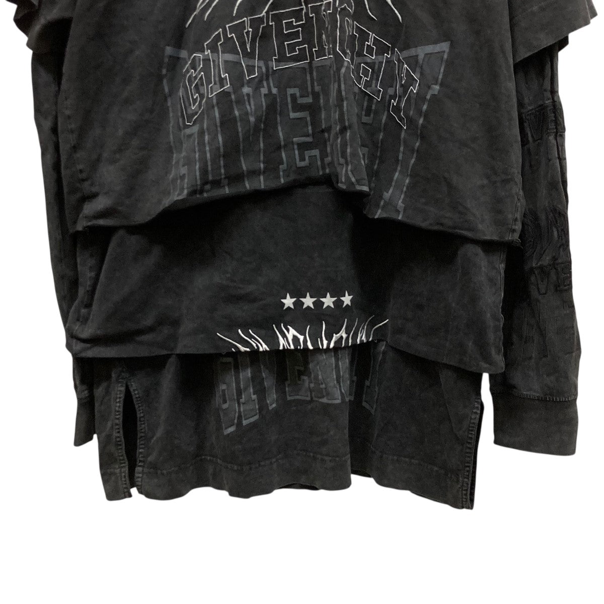 GIVENCHY(ジバンシィ) Overlapped Embroidered Teeレイヤード