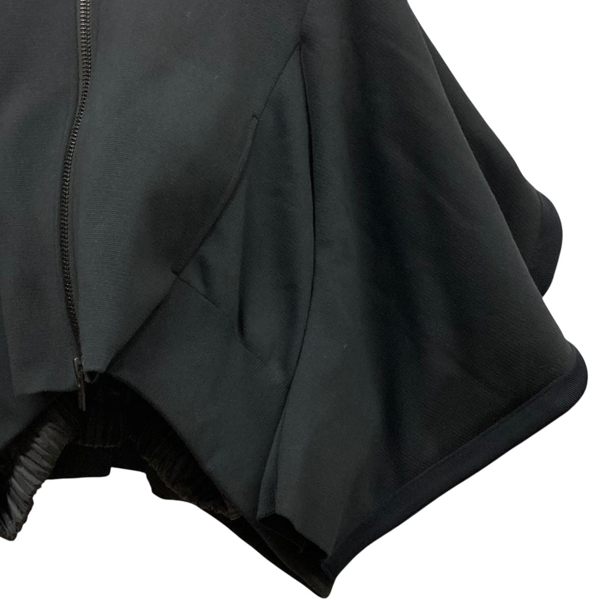 25AWPADDED MILAN ROUND BLOUSONボリュームスリーブジップブルゾンCF010KC050JP00